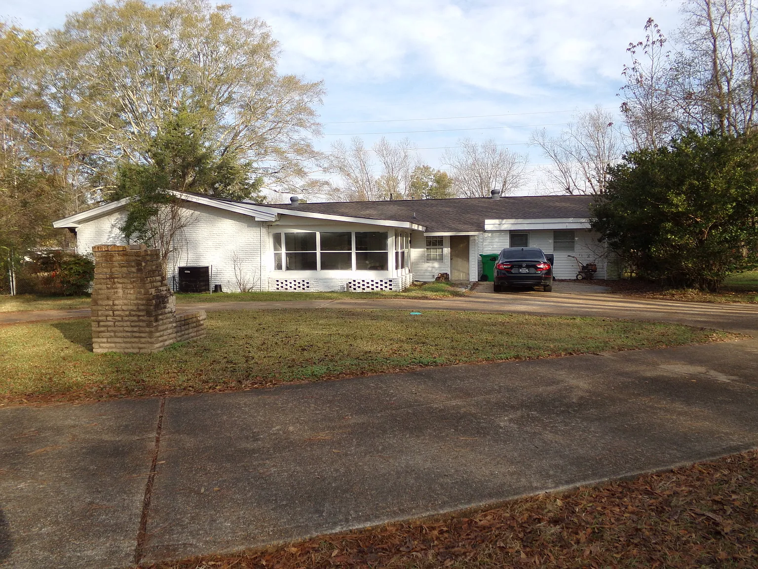 706 Warpath Road — Photo 2