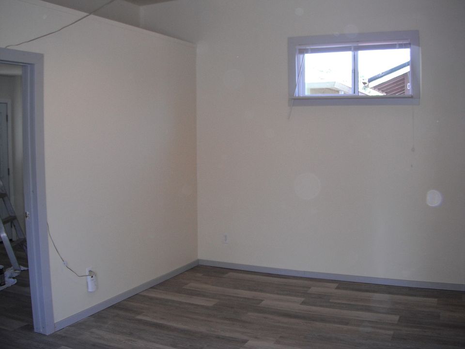 2nd image of 1835 Mesa Way
