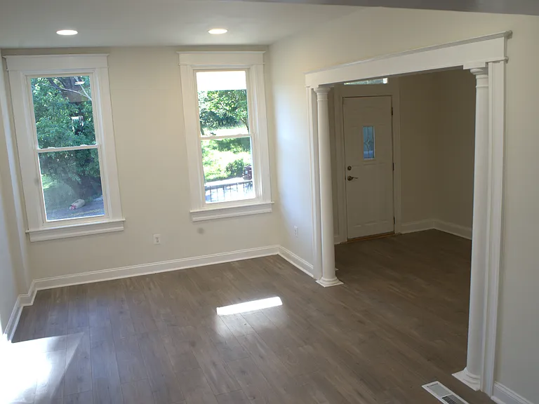 117 S Wickham Rd — Photo 23
