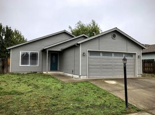 1332 Hawk Dr, Central Pt, OR 97502