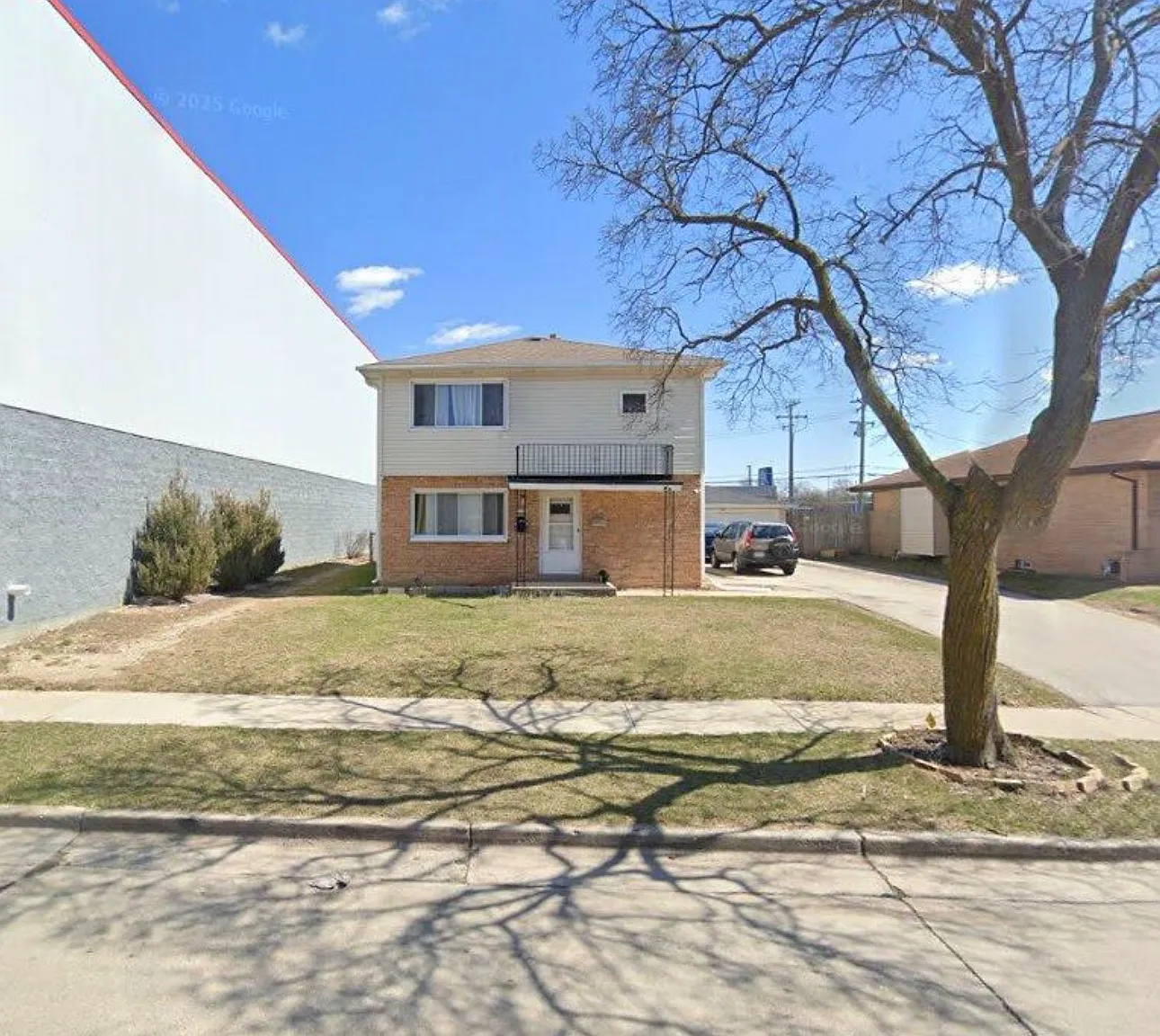 3 bed, 1050 sqft, $1,600 — Photo 1