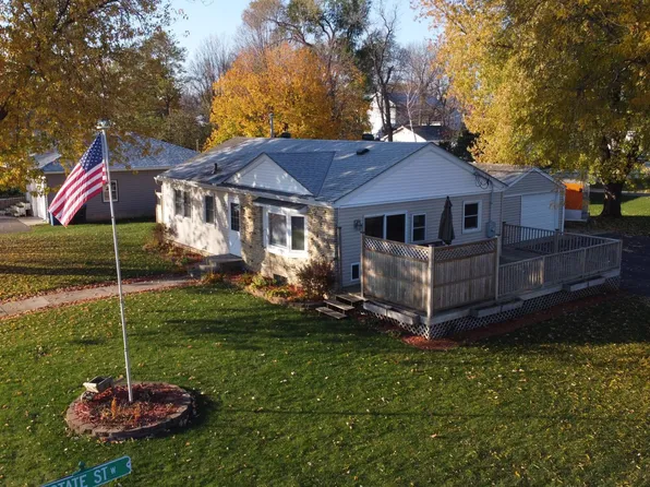 324 9th St N, Cannon Falls, MN 55009