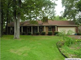 3205 Trails End SW, Decatur, AL 35603