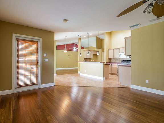 4th image of 10425 Calle De Flores Dr