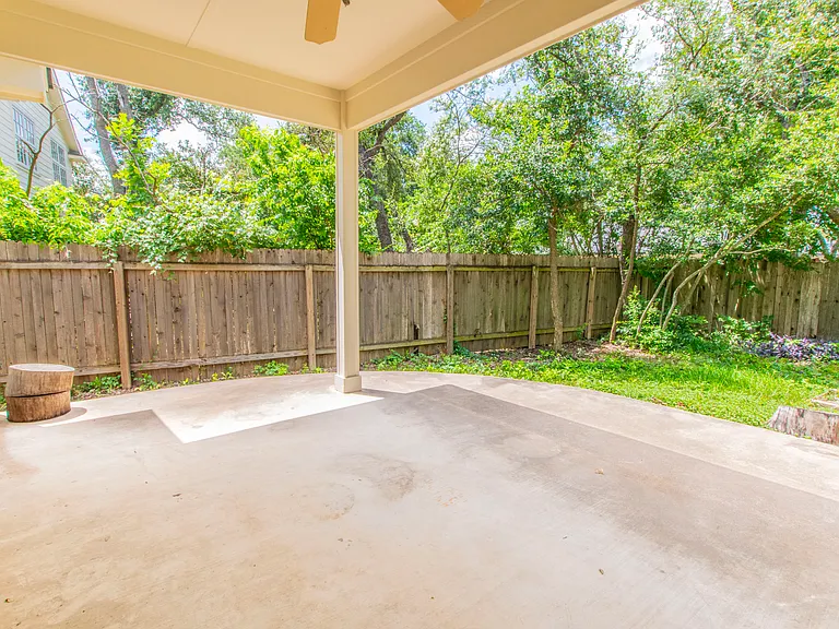 2811 Hannah Kay Ln — Photo 15