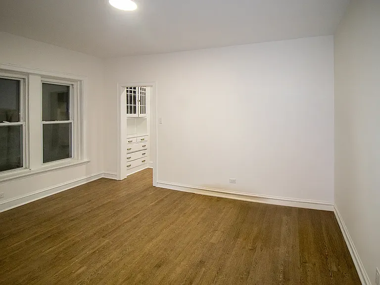 11136 S Vernon Ave #1B — Photo 11