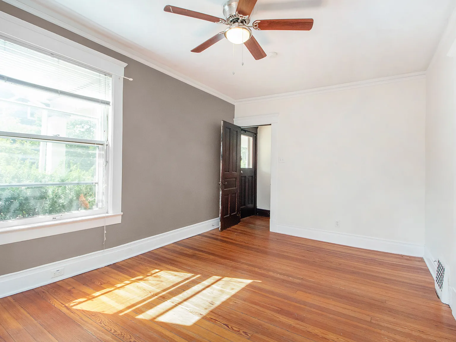 512 N 5th Ave — Photo 3