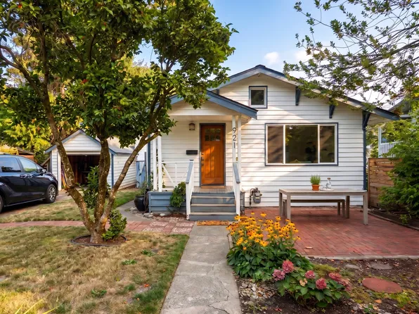 921 NW 61st St, Seattle, WA 98107