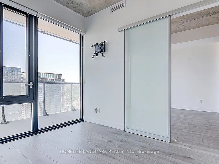 161 Roehampton Ave #2811 — Photo 22
