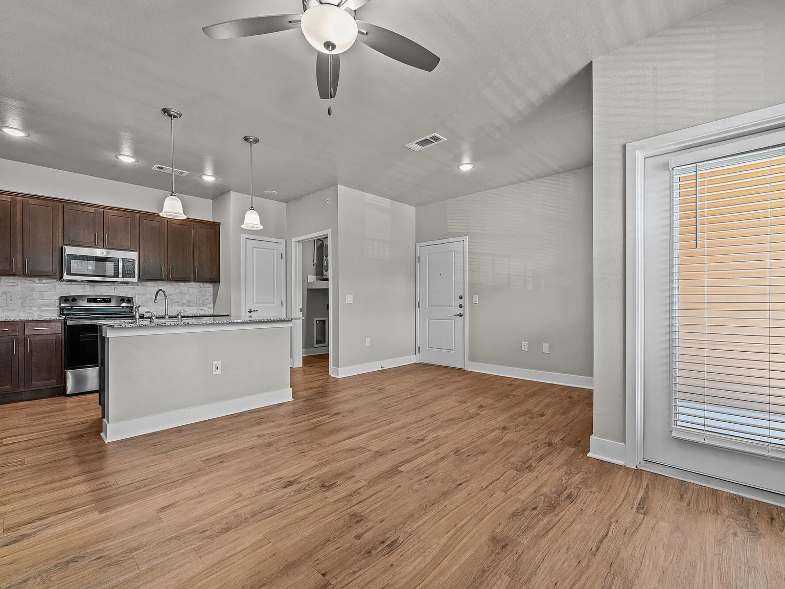 Pebble Brook Apartments — Photo 1