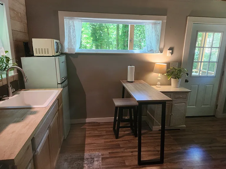 18 Cowan Ln — Photo 6