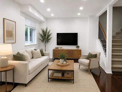 602 Gibney Cres Photo 1