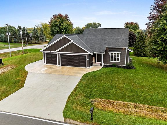 2nd image of 1429 Harbor Lights ROAD