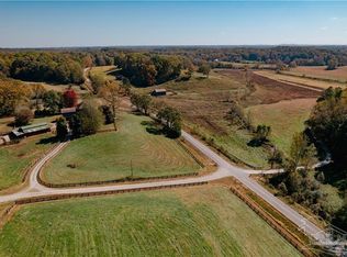 2125 Alec Mountain Rd, Clarkesville, GA 30523