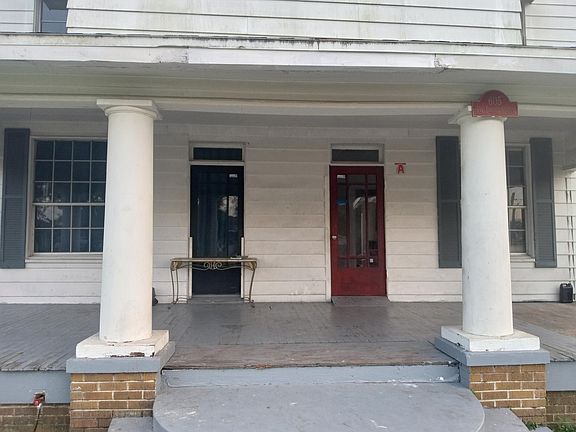 4th image of 605 SW Drane St #2