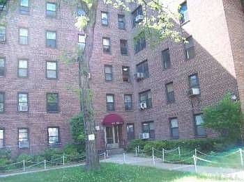 1st image of 52-54 65 Place-apt 3p