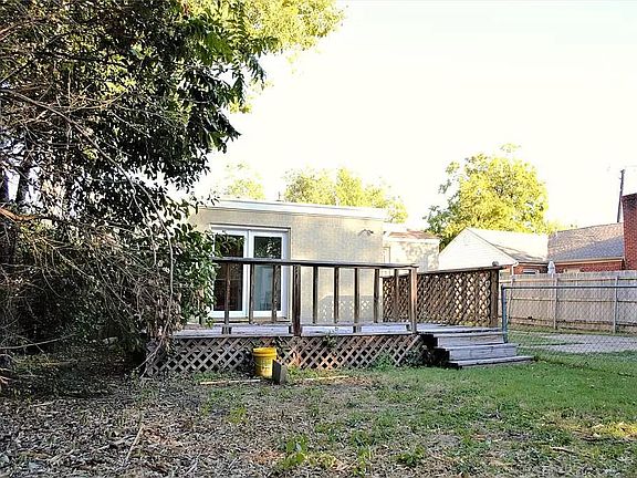 2nd image of 3256 Sandage Ave