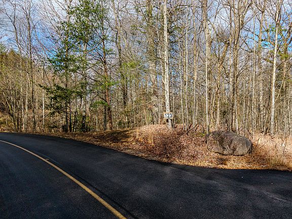 3rd image of Long Rifle Rd