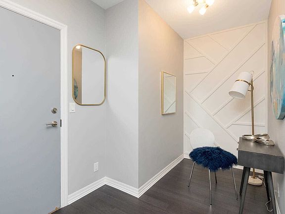3rd image of 80 Esther Lorrie Dr Penthouse 1217