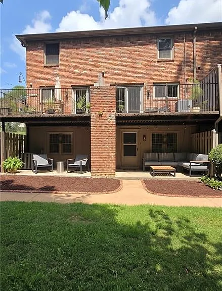 3095 Colonial Way #K — Photo 1