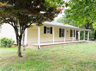 7072 Cantrell Rd, Douglasville, GA 30135