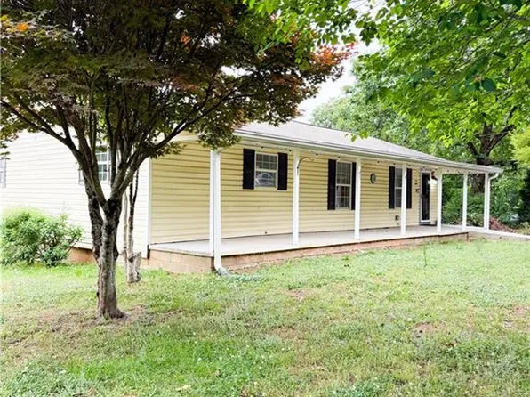 7072 Cantrell Rd, Douglasville, GA 30135