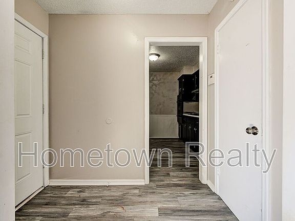 2nd image of 333 NW 90th St