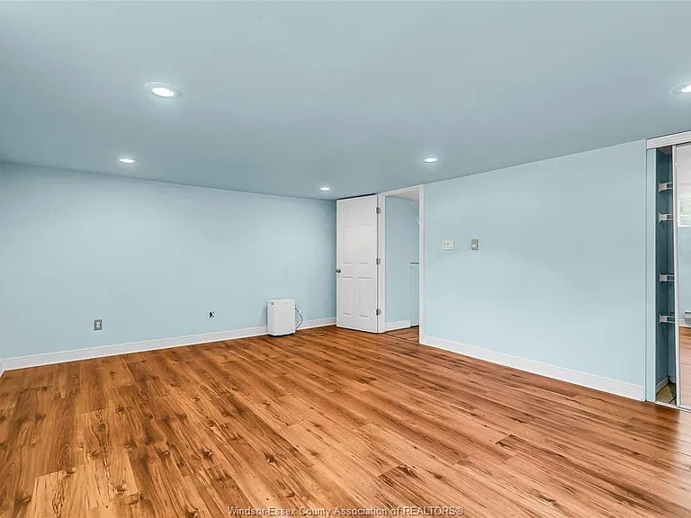 9015 Copperfield Ct — Photo 18