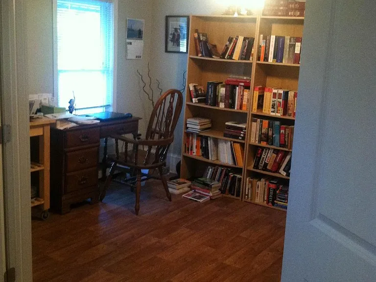 322 N Titus Ave — Photo 4