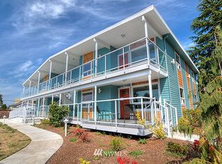 421 Sprague St, Edmonds, WA 98020