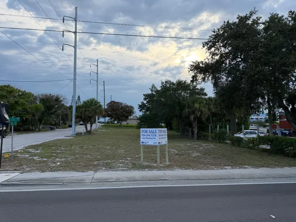 408 Avenue E, Fort Pierce, FL 34950