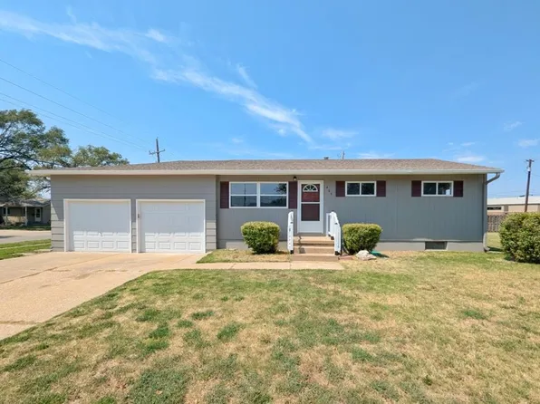 464 Maple Ave, Salina, KS 67401