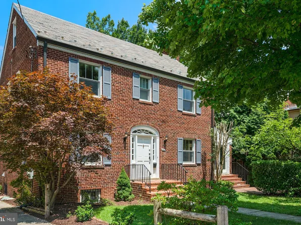4505 Alton Pl NW, Washington, DC 20016