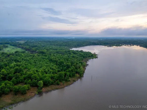 1 N 4120th Rd, Eufaula, OK 74432