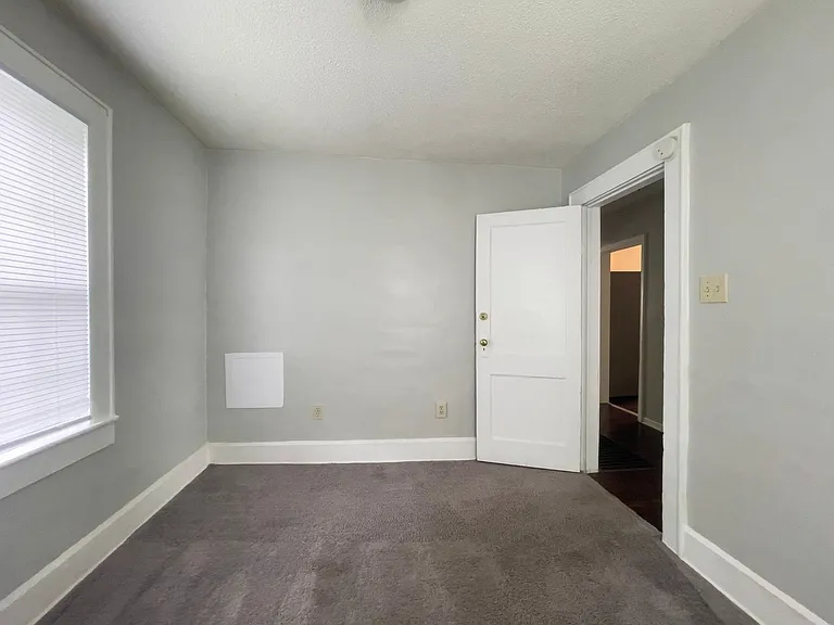 1711 & 1711 1/2 N Ball Ave. (Wynn Funds LLC) — Photo 7