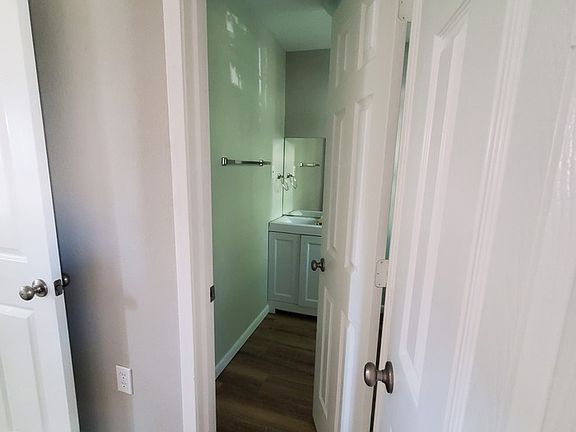 3rd image of 3010 Mount Vernon Ave #9