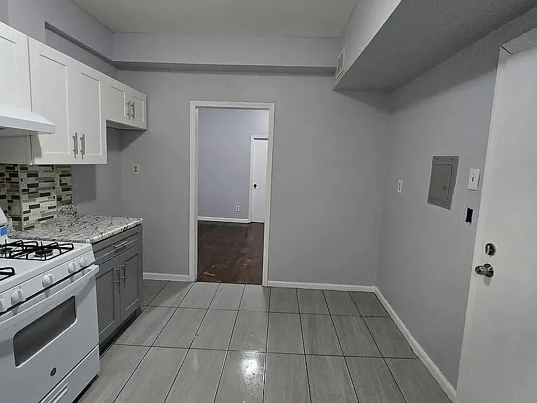 310 14th Ave #5A — Photo 8