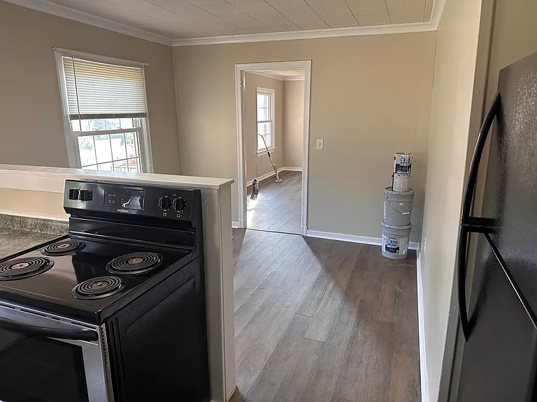 645 Redding Rd — Photo 5