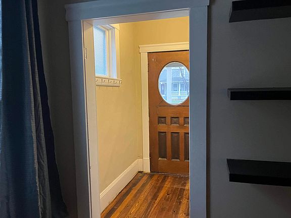 2nd image of 1427 Newman Ave #1427