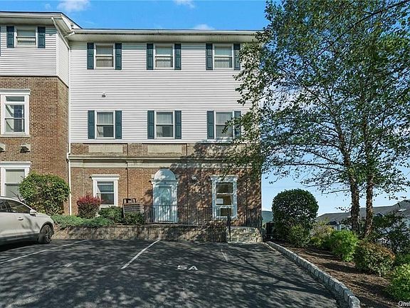 2nd image of 117 Sandpiper Ln