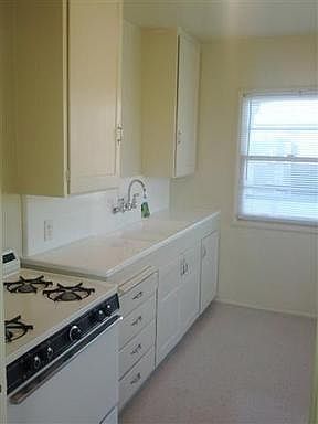 4th image of 29 Ximeno Ave APT 3