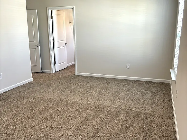 100 Kelsey Ct — Photo 32