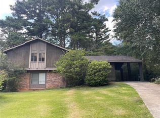 9001 Sterling Ridge Ln, Jonesboro, GA 30238