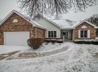 113 Glenn Dr, Cottage Grove, WI 53527