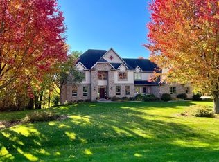 1099 Chippewa Dr NW, Rochester, MN 55901