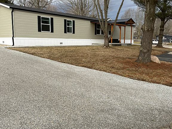 Exterior front - side driveway
