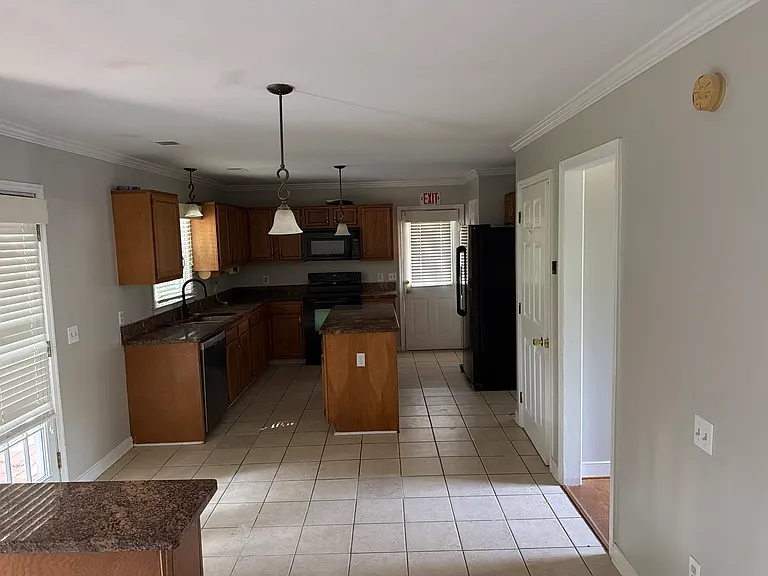 1619 Kirkgate Ln — Photo 9