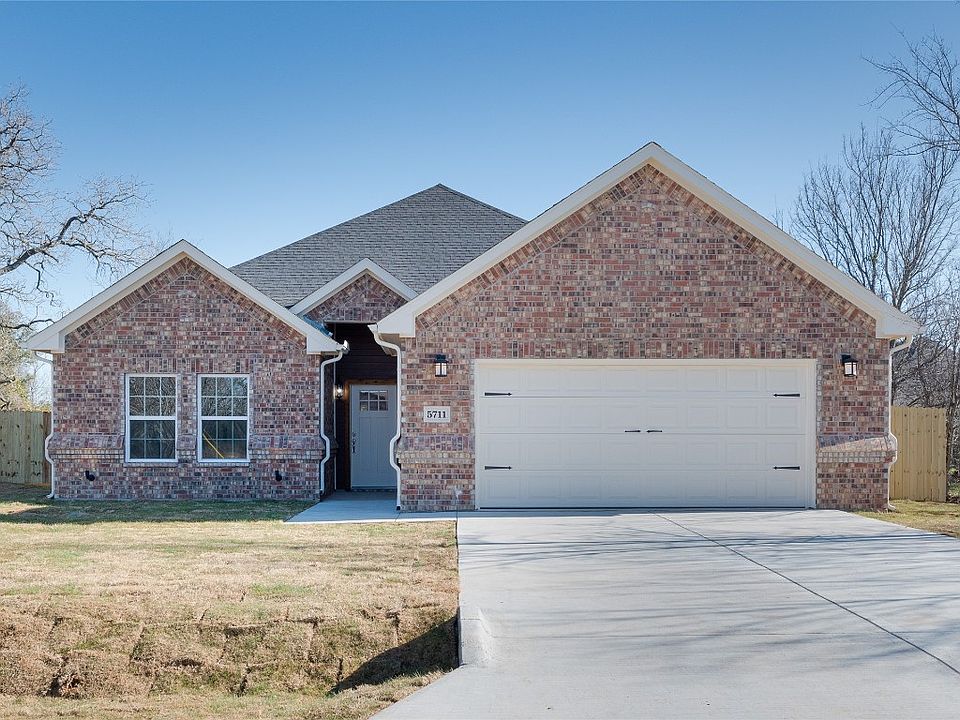 1st image of 5711 Belaire Cir