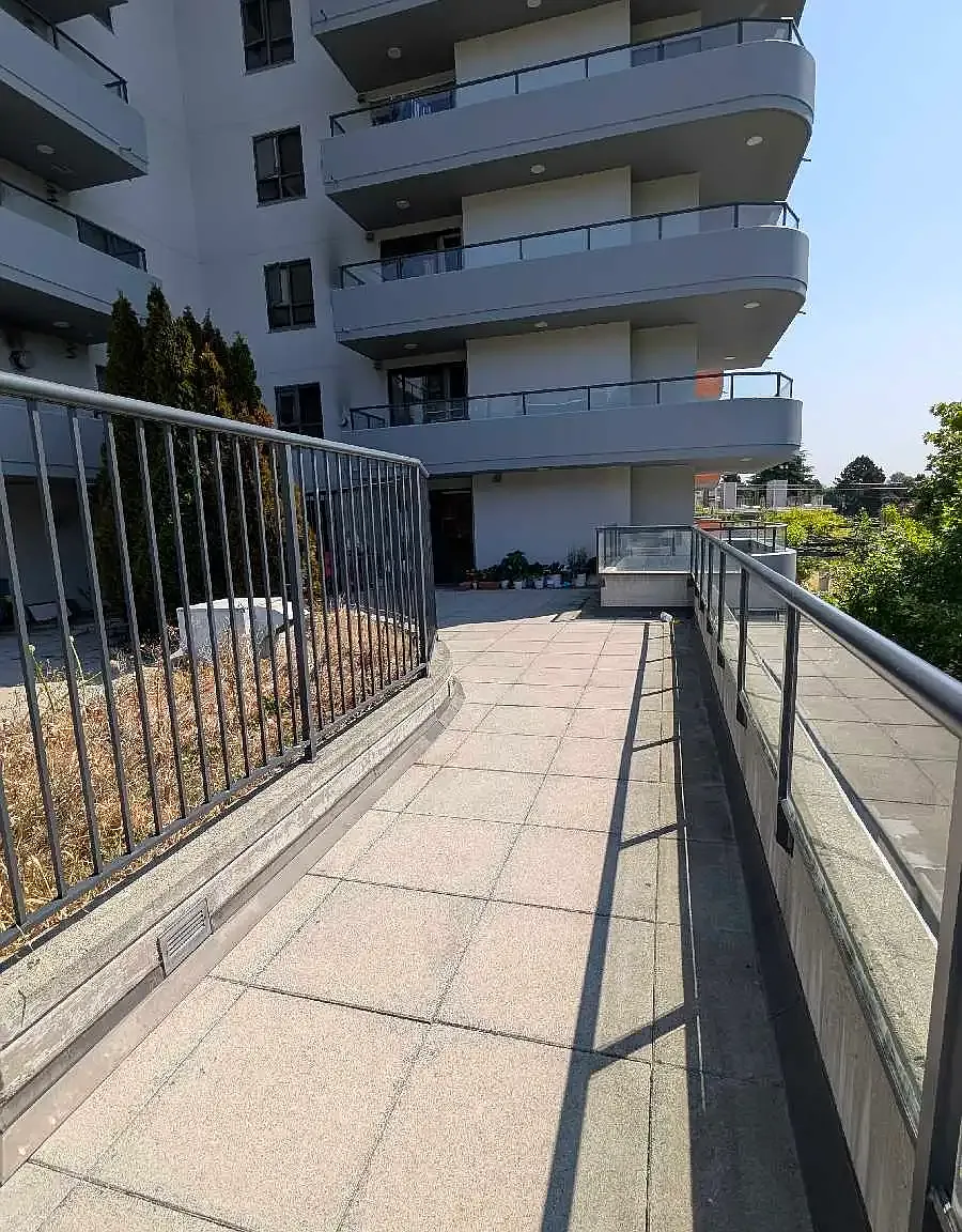 2 bed, 860 sqft, $2,800 — Photo 1