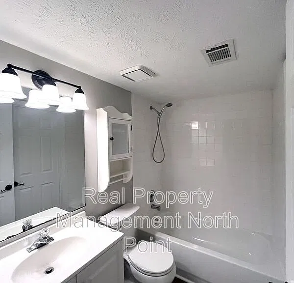 3030 Steeplechase Dr — Photo 23
